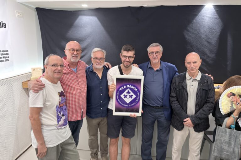 Equip que ha fet possible l'exposició L'Art de la Màgia